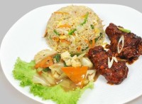 এগ রাইস+ চাইনিস ভেজিটেবল + B.B.Q চিকেন (১পিস)+ স্ফট ড্রিংক
